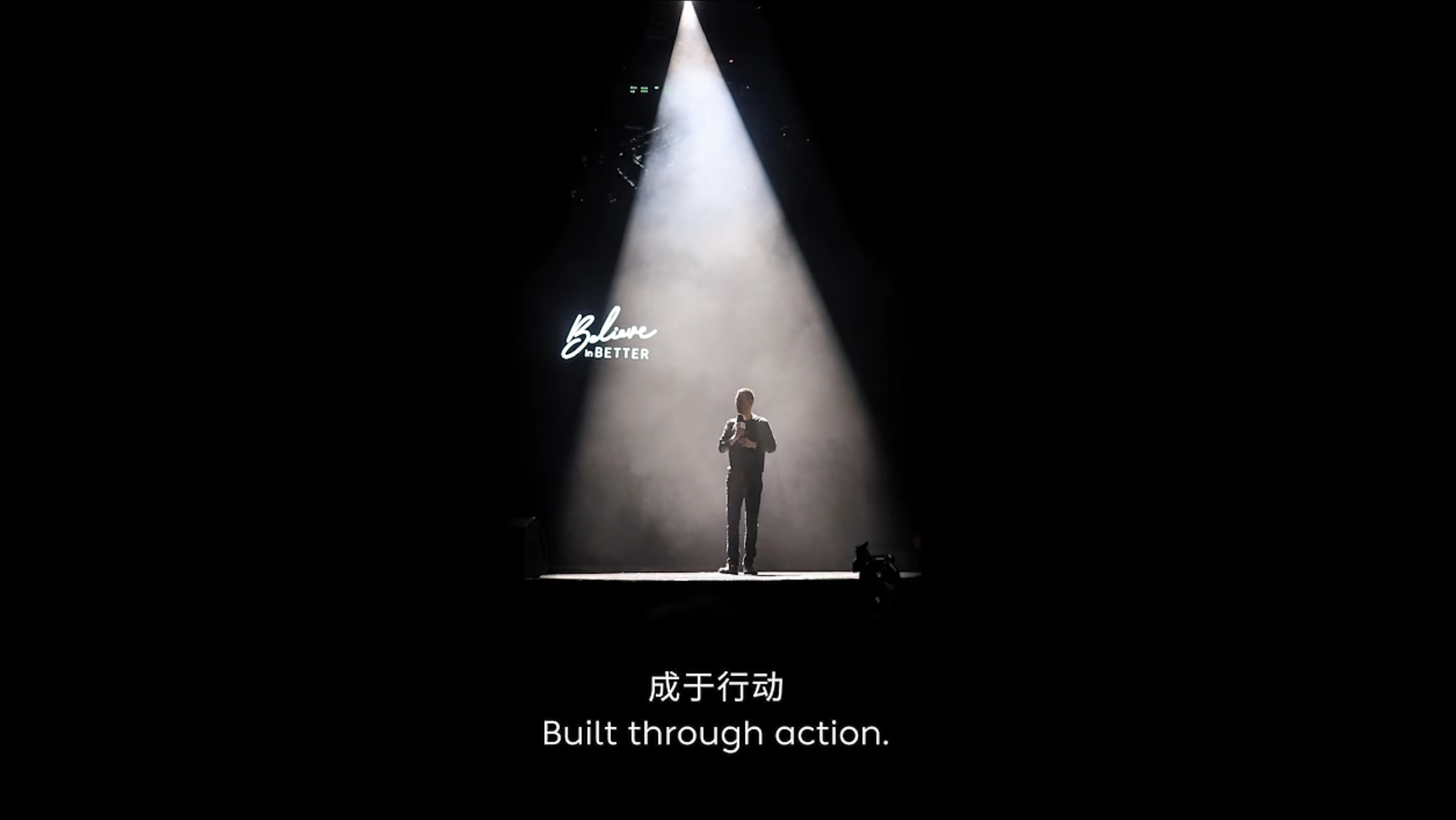 真正的强者，从来都不是一时的闪耀，而是长期的坚守与深耕。姚明从球员到行业推动者，