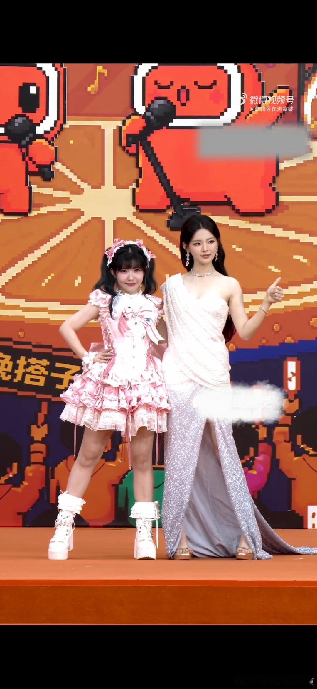 杨超越赖美云模仿海尔兄弟直播预热环节贡献超高名场面，杨超越赖美云沉浸式模仿海尔兄