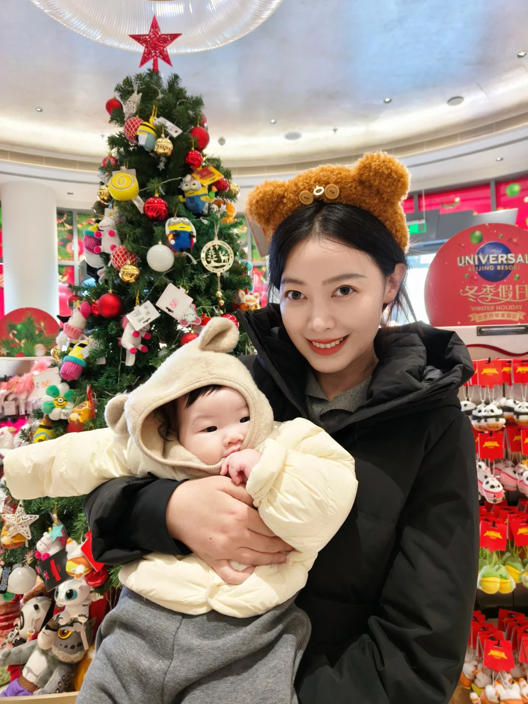 小月龄宝宝勇闯环球影城citywalk!