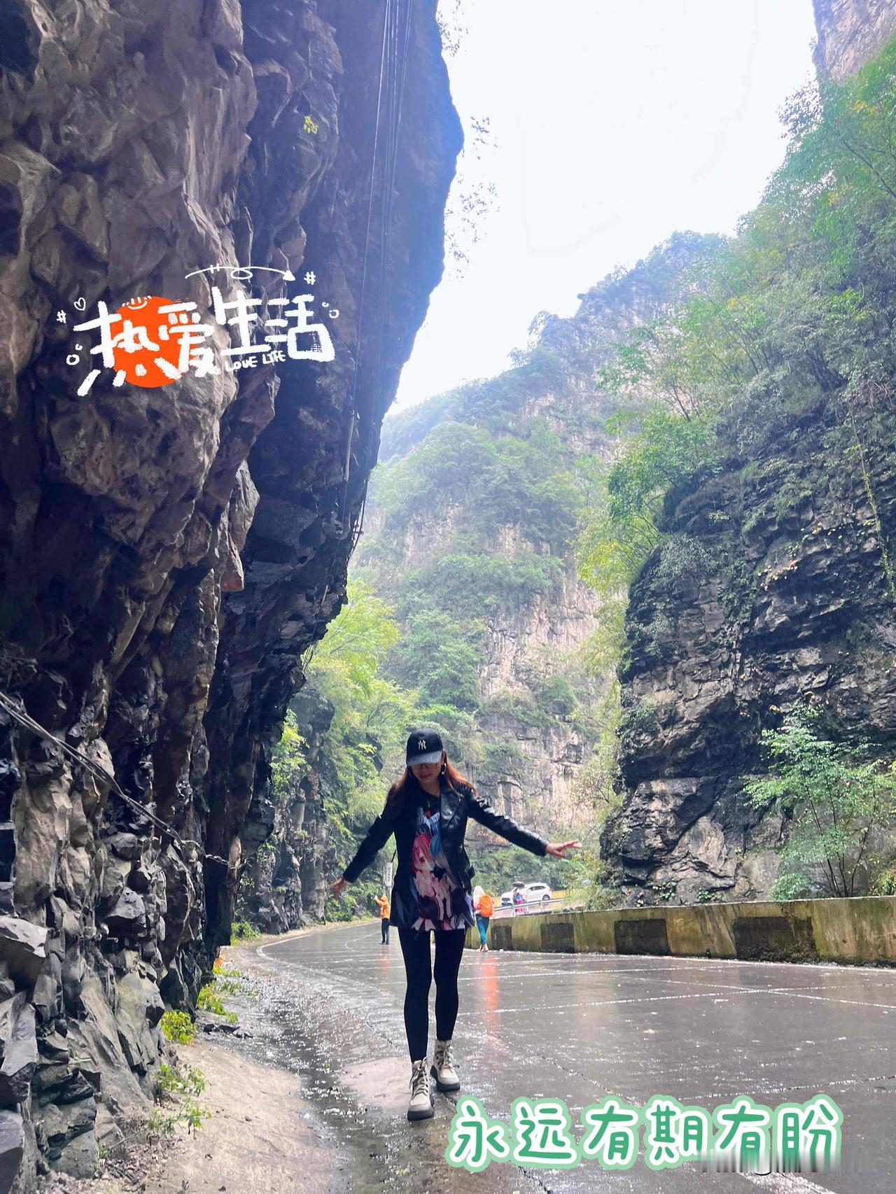 山西南太行自驾游，黑毛沟大峡谷，天斧神功的美景，此生不去会遗憾！太行自驾游路线 