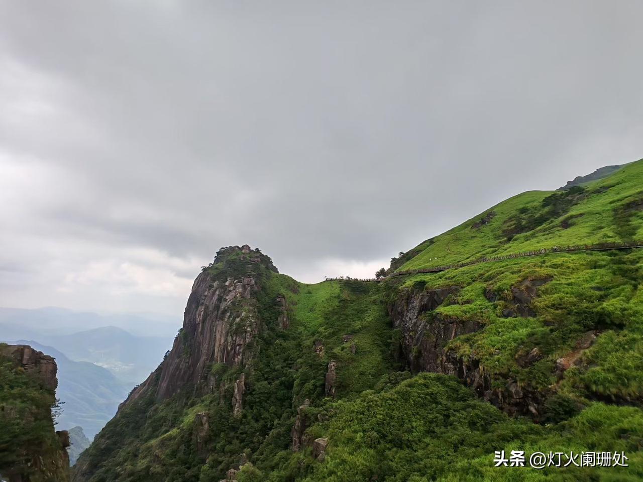 后悔没早看：这4句大实话，句句扎心，字字露骨！
1、心态是成年人最好的滤镜
人这