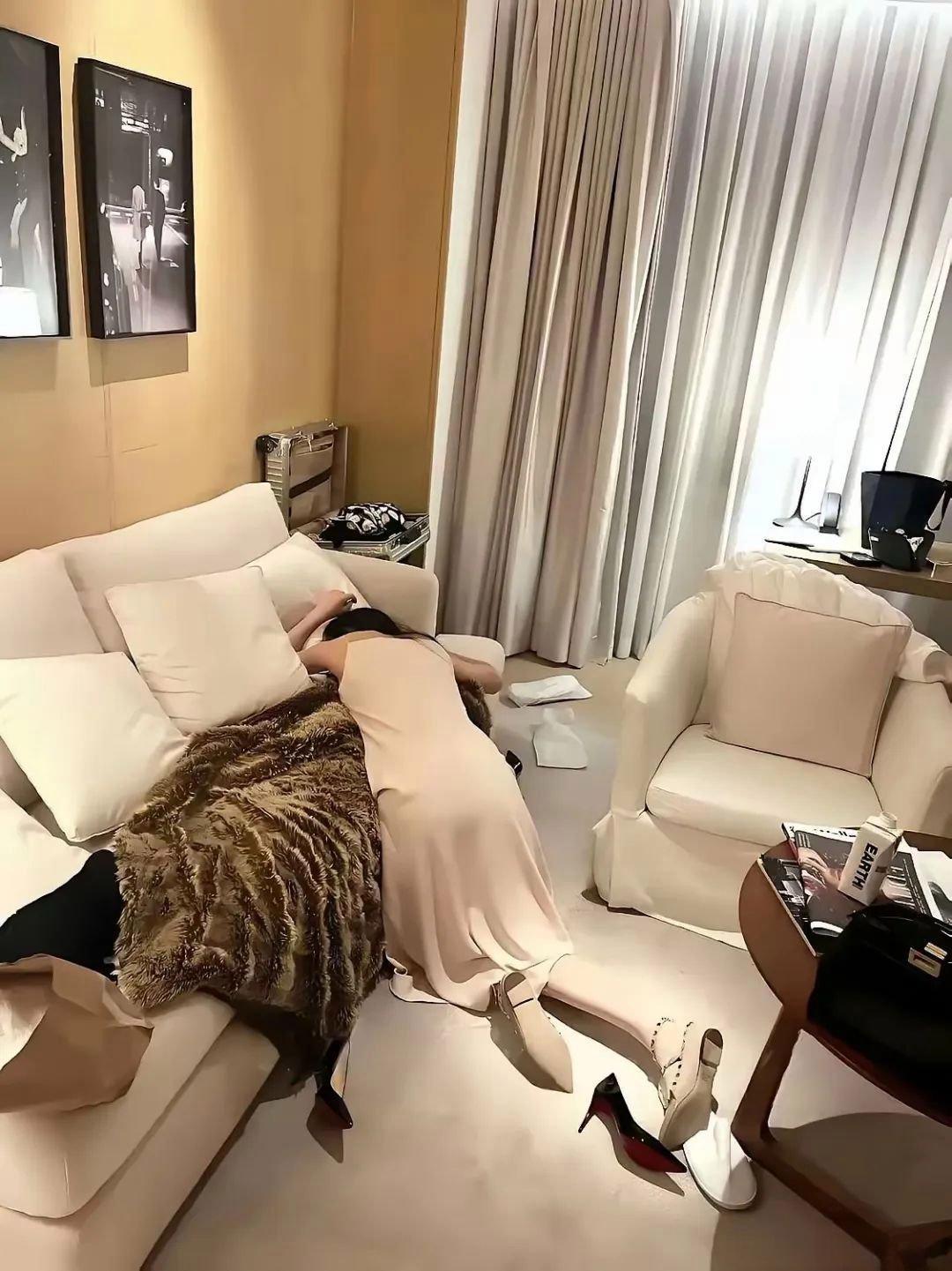 话说他不是很能喝的人吗？