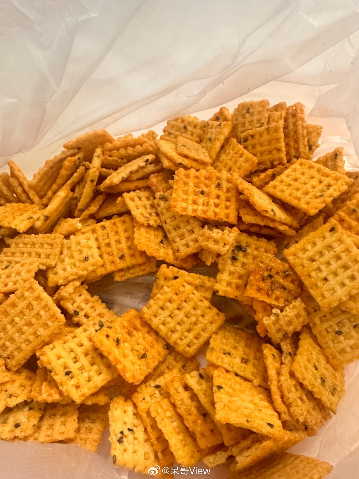 网红锅巴公司已停产停售爱吃锅巴的人天塌了家里还有一包剩个底子没清理干净。一想到臭