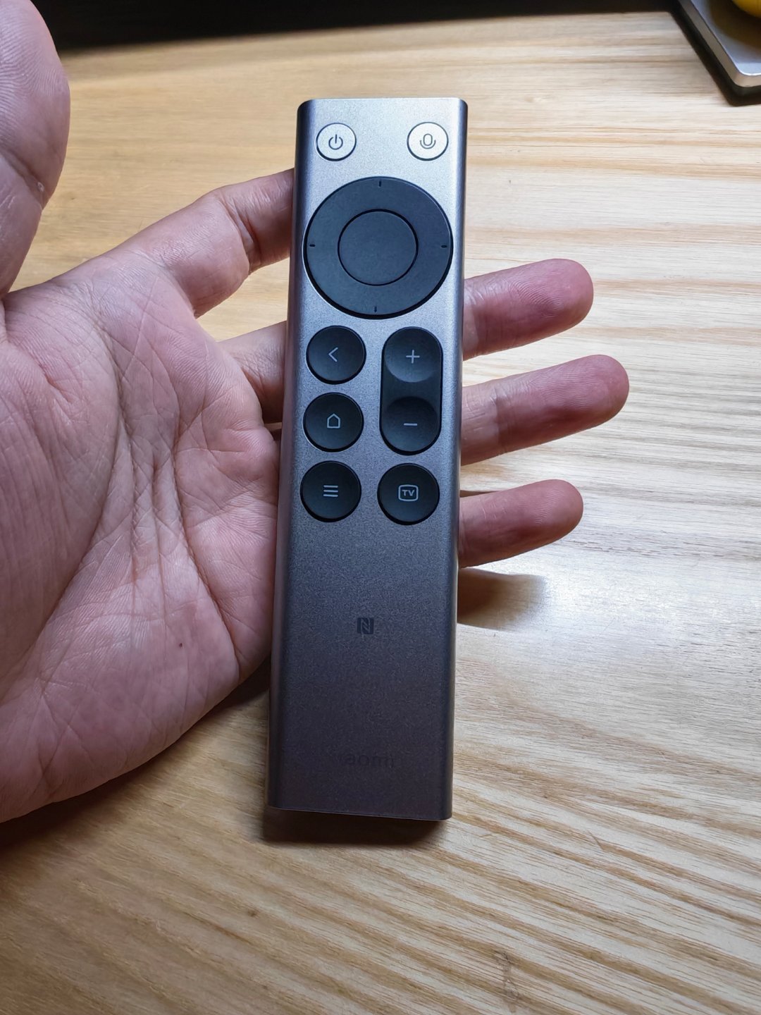 买了个小米蓝牙遥控器 2Pro，连上 Mac mini ，装了“无线麦”真好用！