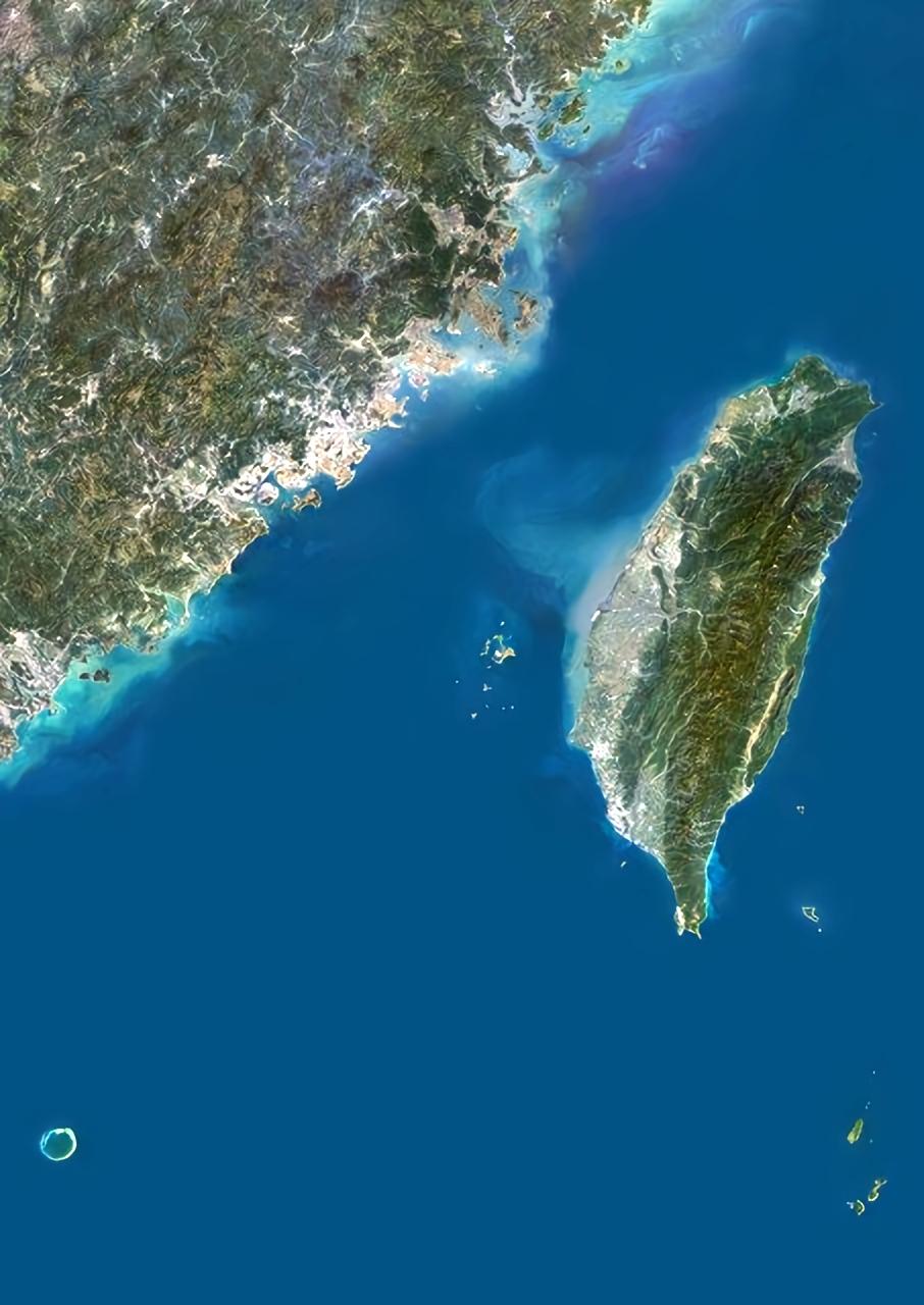 台海真不是第二个乌克兰！
乌克兰背靠北约
武器顺着公路铁路就能送
反观台湾四面环