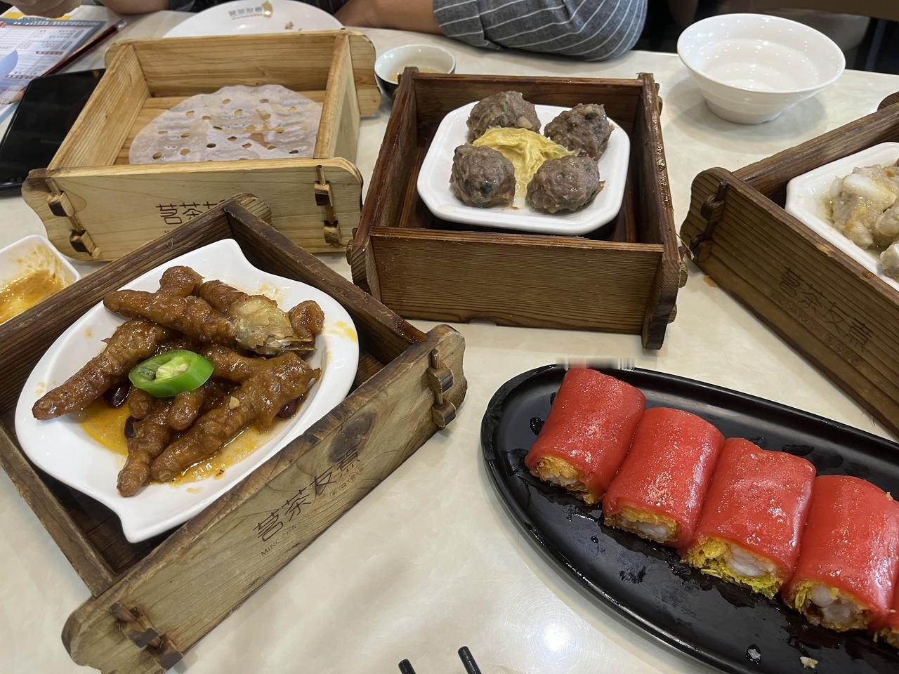 老年人要舍得吃，根据自己的身体情况去科学的吃

1、香蕉，每天一根
2、西兰花，