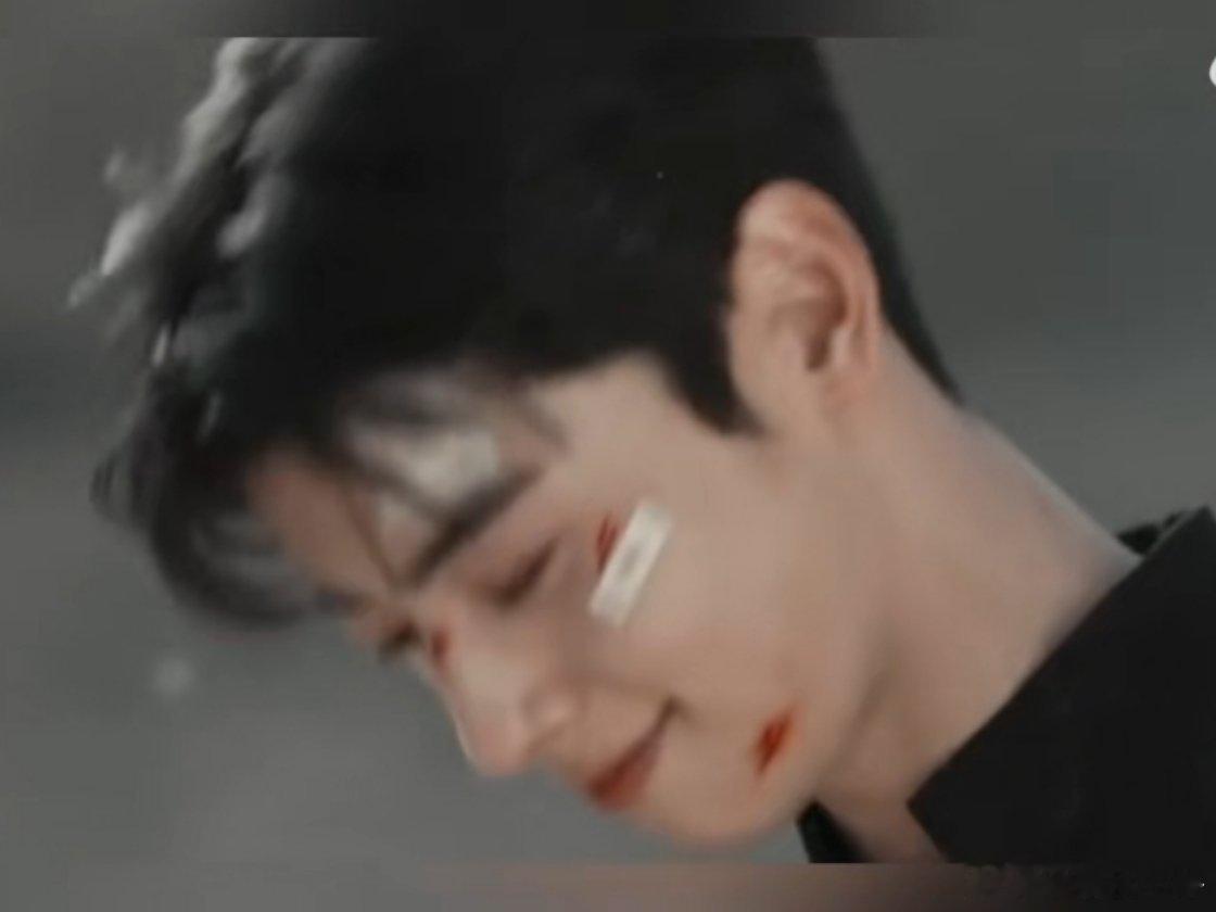 “顶流滤镜”碎得比道歉文快…这波“税务+兵役”双重暴击，内娱明星该警惕！车优银