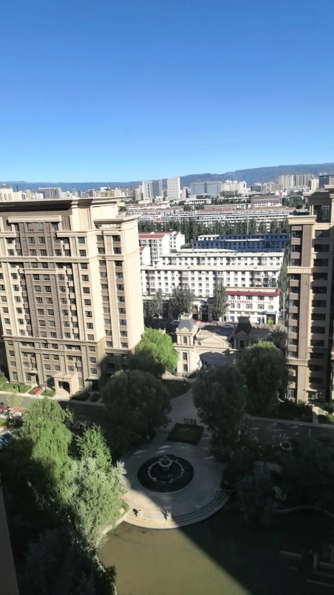 曾经每平米15000元的房子，今年还能卖到多少钱？昨天上午，来到呼和浩特市赛罕区