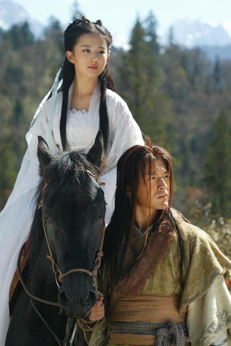 当年看剧的时候，觉得黄晓明和刘亦菲版的神雕俩人也是郎才女貌，神仙cp，现在再看时