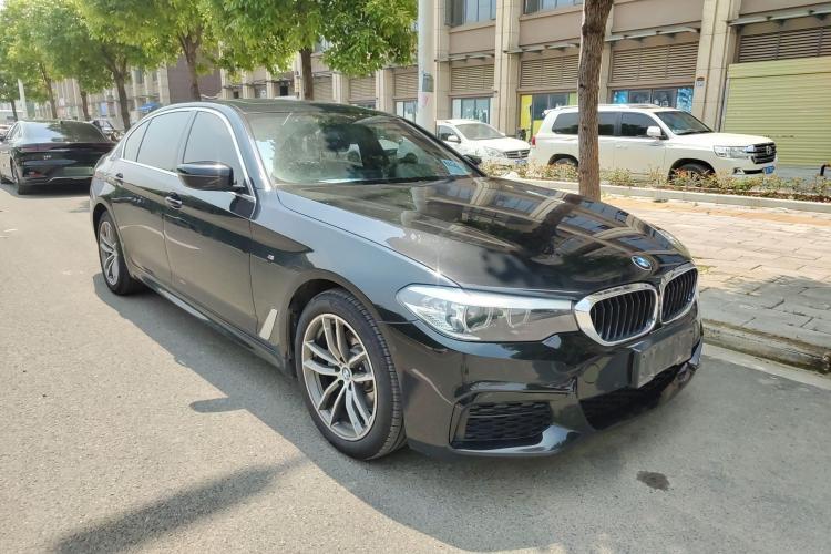 当年42万买的2020款宝马525 Li M运动套装版，现在16.96万元还卖不