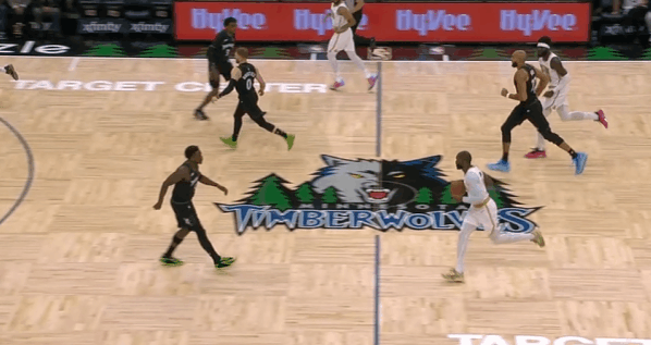 杰伦-布朗观察：扛起头号主攻手大旗，对阵森林狼爆砍41分本赛季对于布朗而言是极具