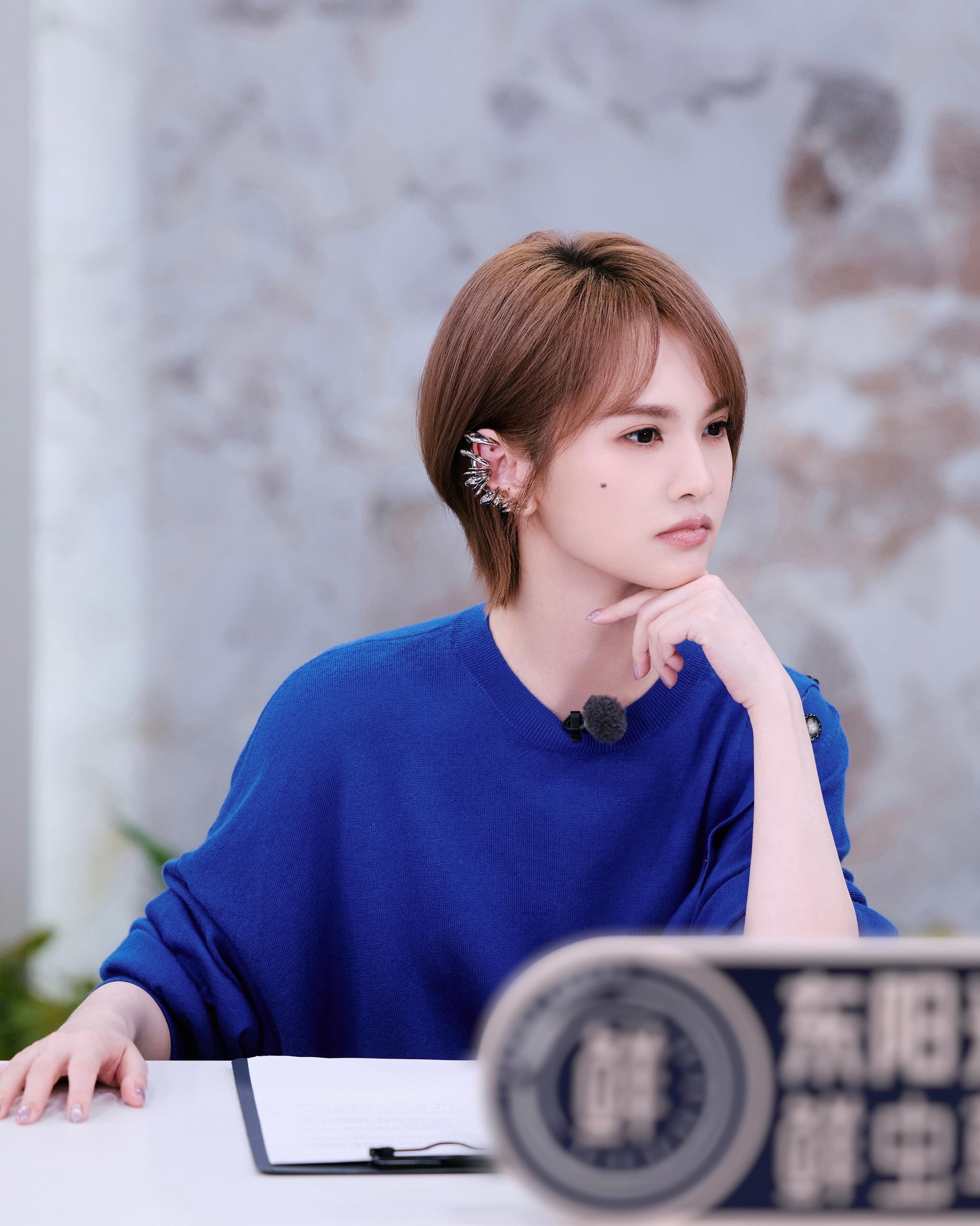 周笔畅杨丞琳官宣周笔畅杨丞琳家闺官宣 超女出身的酷姐和偶像剧鼻祖甜妹，这配对谁想