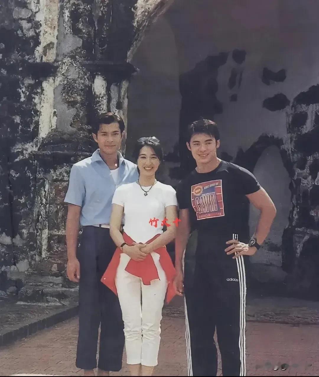 着着这……最左边是古天乐吗？？？？？