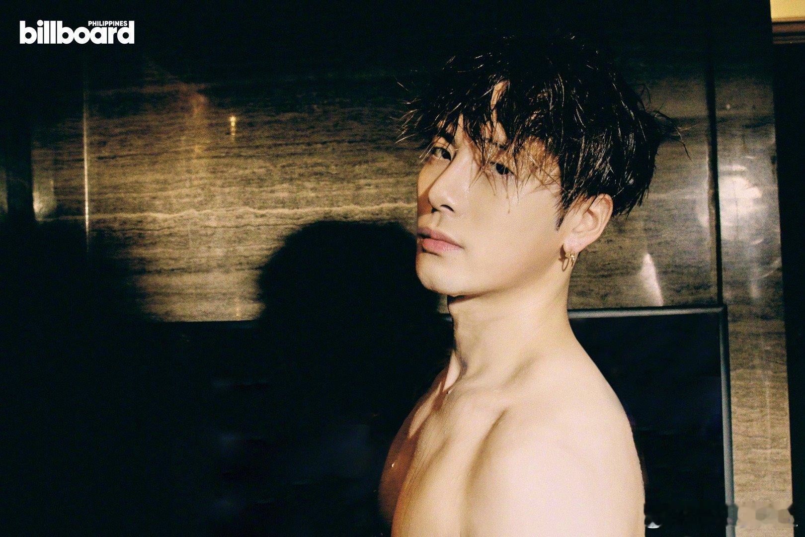 王嘉尔Billboard新封18宫格王嘉尔 帅气全肯定 满分颜值 时尚张力拉满