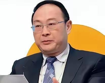 金灿荣教授一句，“斗胆给中央提个建议，大国不狠，没人怕，也没真正的朋友”。

这