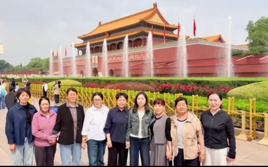“清澈的爱，只为中国！”母亲节，北京的一场活动，再次温暖人心！
母亲节，中华英烈