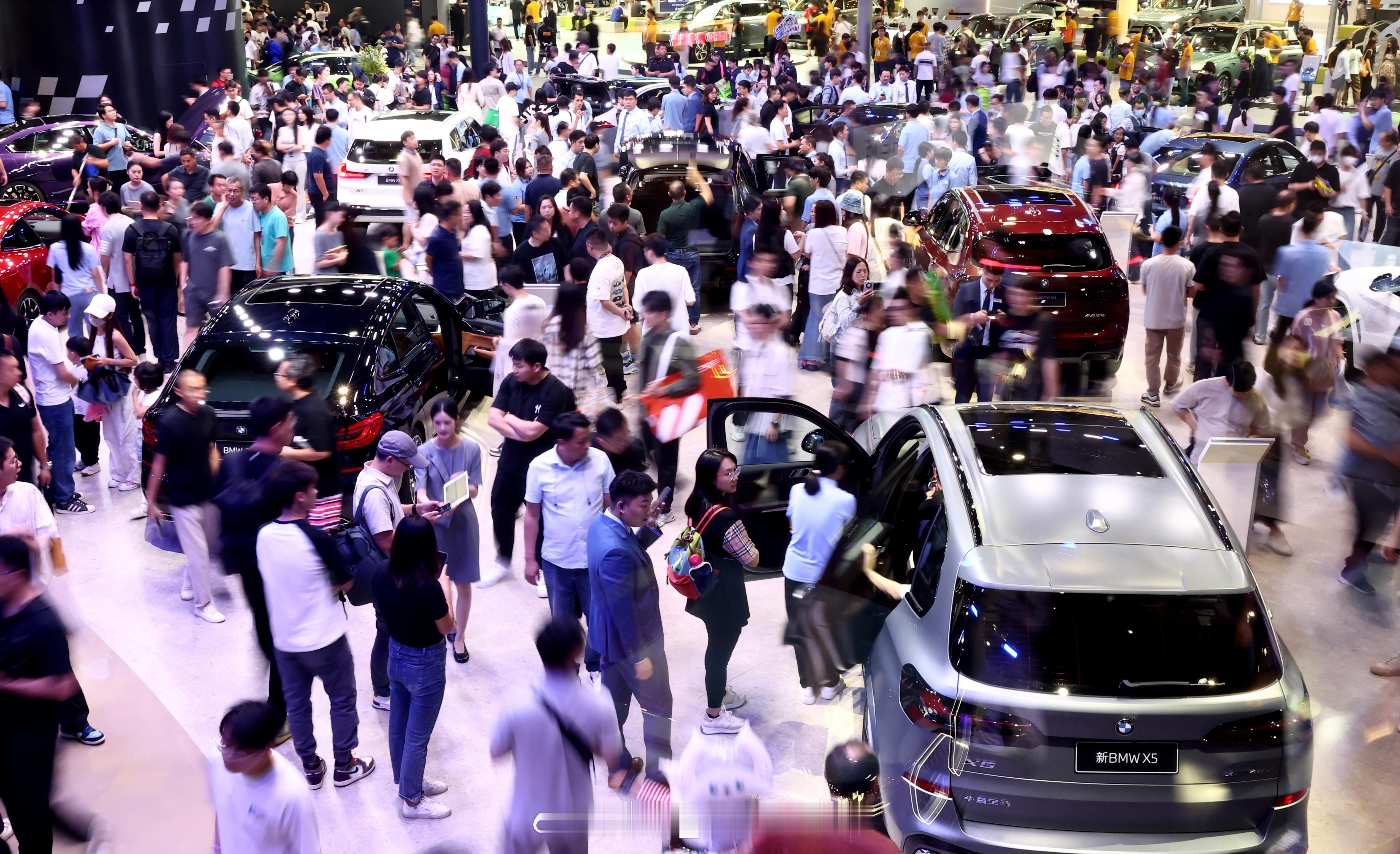 2024广州车展 🚗2024广州车展大揭秘！绝对不能错过的汽车盛宴！Hey小伙