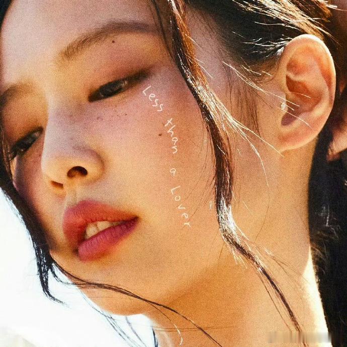 Jennie新歌实时空降第七Jennie音源成绩单更新！Less than a 