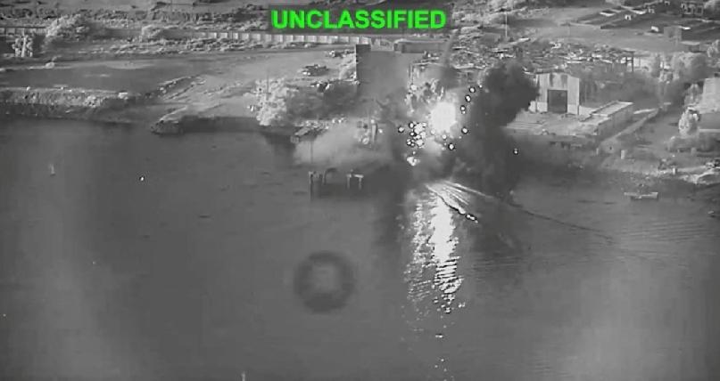 美国总统特朗普在当地时间周一（13日）再度下令对伊朗发动新一轮海空攻击。美军中央