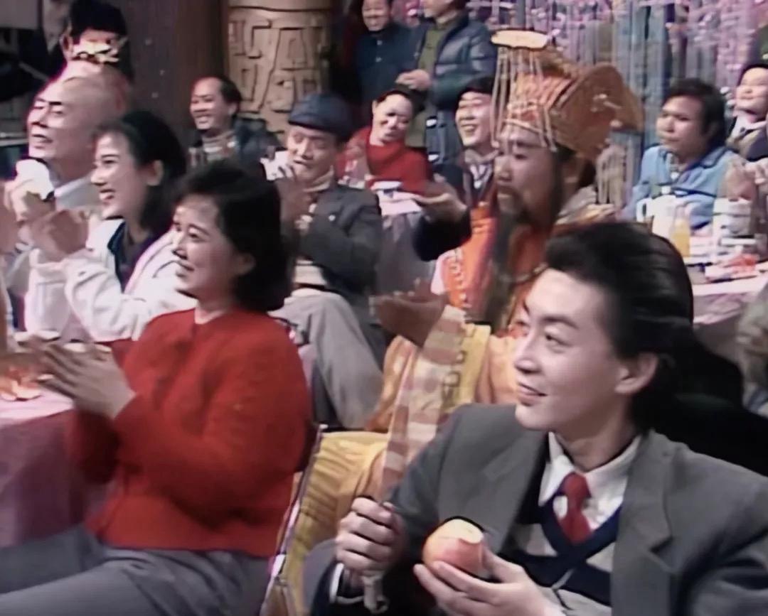 1987年，春晚刚开场，朱龙广问“唐僧”迟重瑞：“你们何时才上西天啊？”过节面对