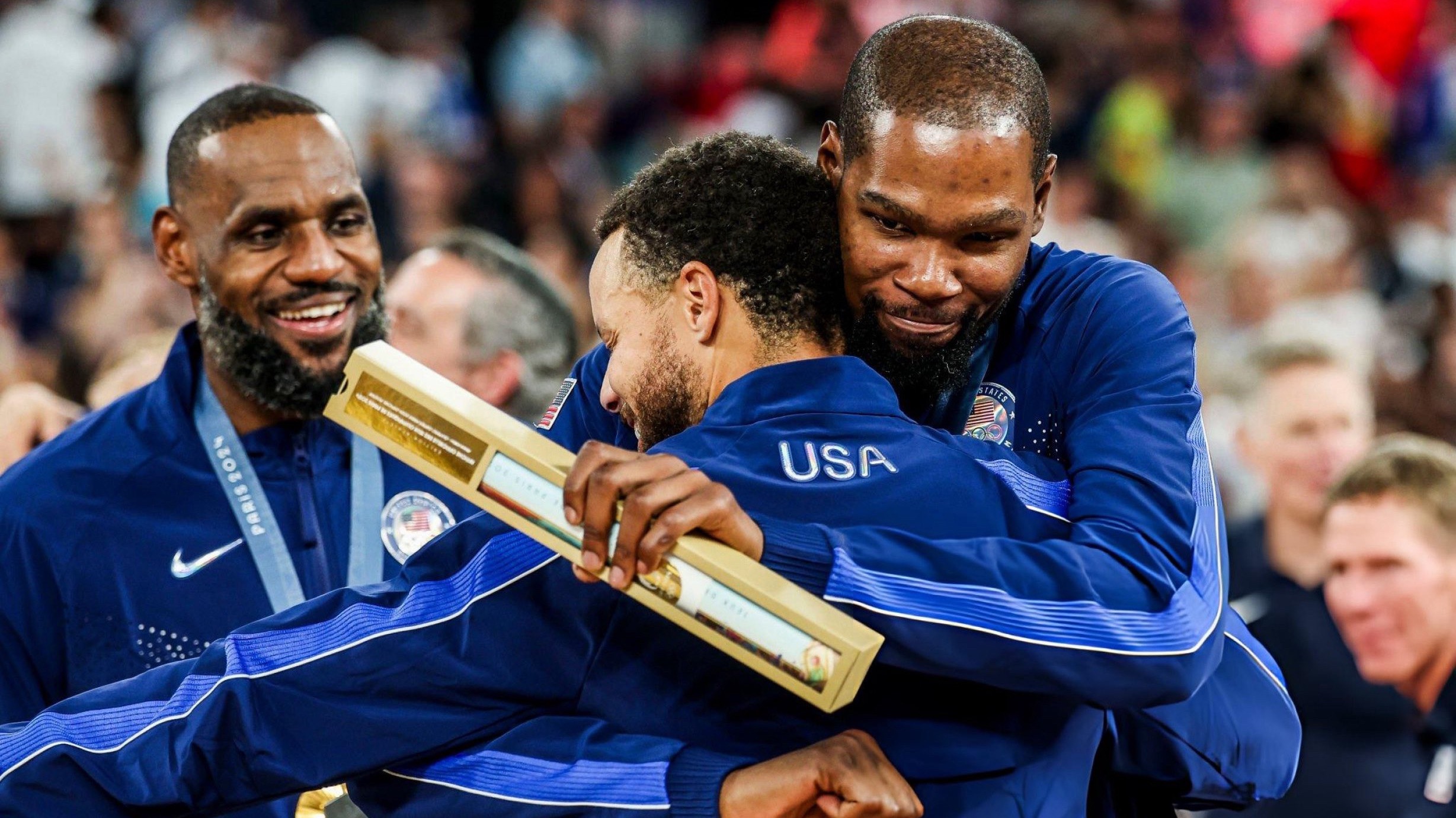 库里谈及伟大球员在职业生涯巅峰期结束时对彼此的欣赏：“这是欣赏。你的成功、失败、