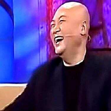 看到六小龄童吐槽迟重瑞当年“折磨”他的往事，真是让人哭笑不得。
拍《西游记》时，