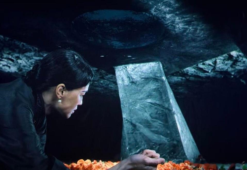 这波对话真的唤醒了我们的情绪感官了！易烊千玺的表演总能带来全新惊喜让人眼前一亮！