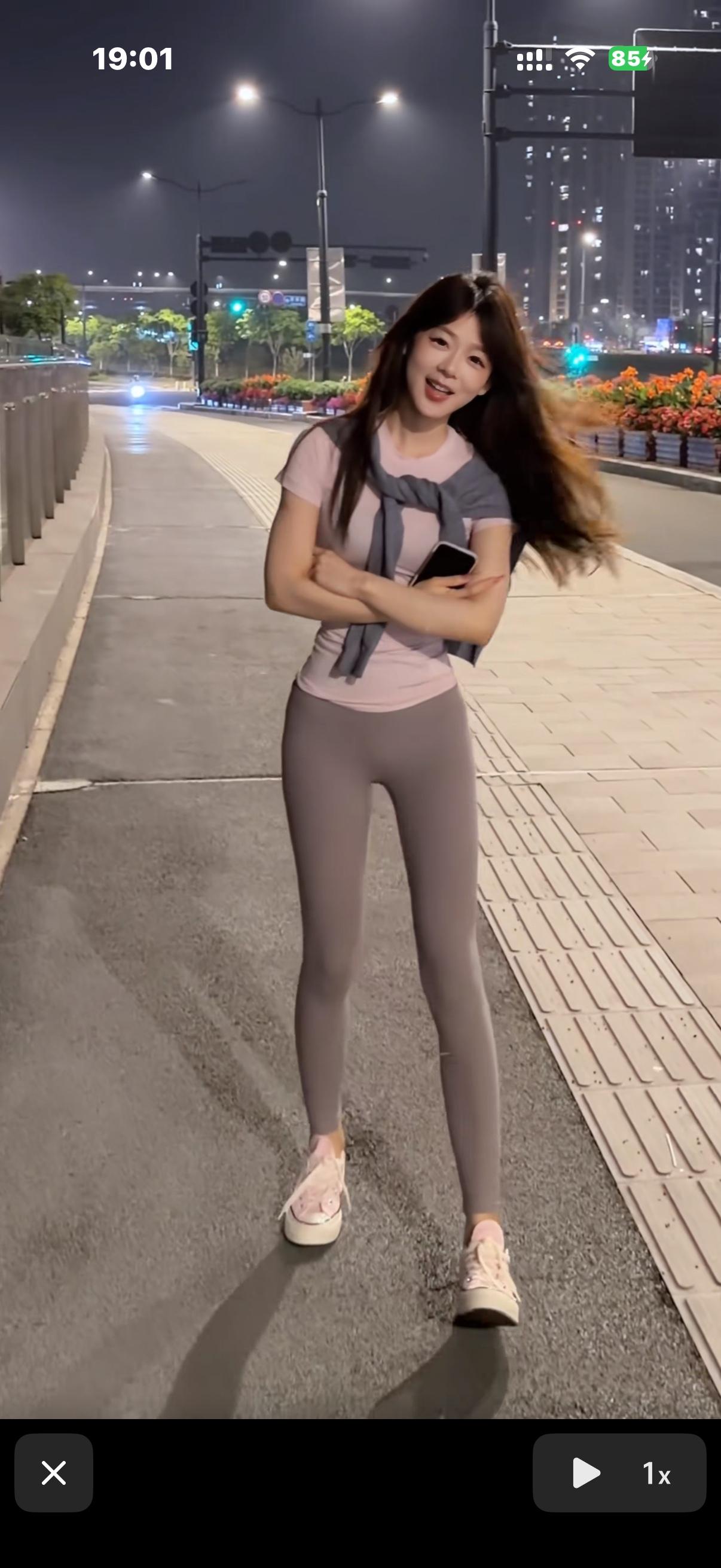 为什么漂亮的女孩子都不愿意嫁到我们农村，山青水秀的多好啊！