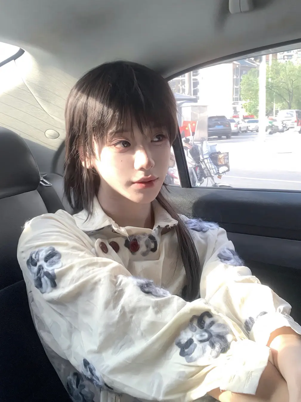 “自能成羽翼 何必仰云梯”