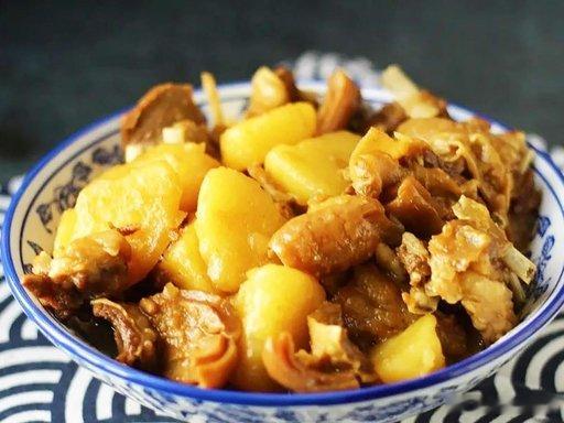 去古浪一定要吃全羊肉十八吃【羊肉炖土豆】古浪人家常味道！鲜嫩羊肉搭配本地土豆，先