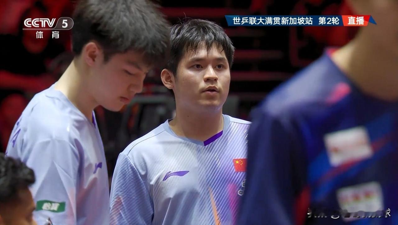中国男乒组合林诗栋/黄友政真是太顽强了！在今天进行的一场世乒联大满贯新加坡站男双
