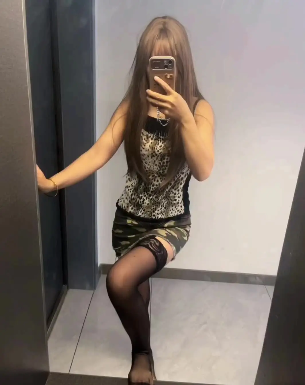 外界的声音都是参考，你不开心就不要参考