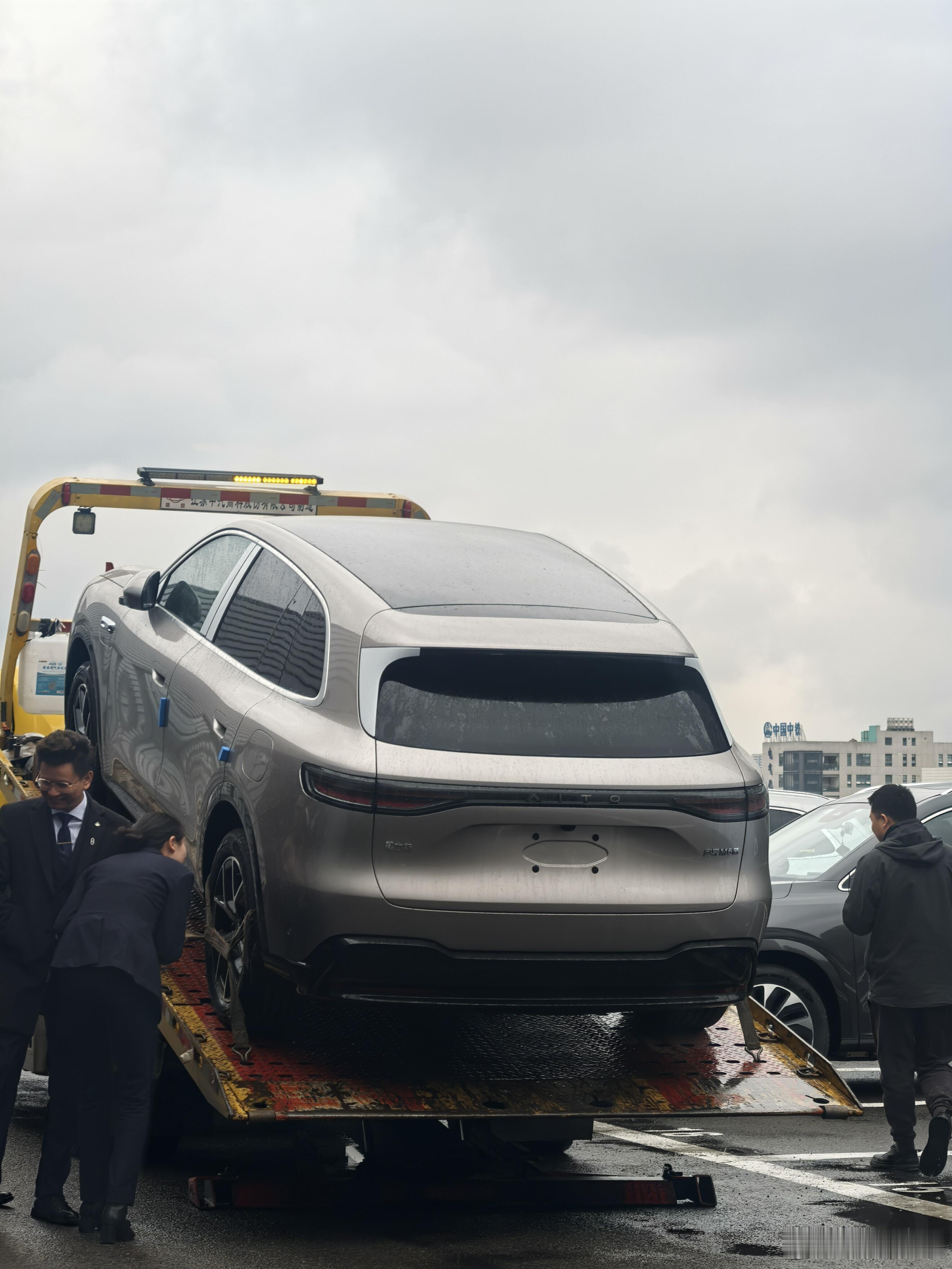 小订能看到展车鸿蒙智行问界m6