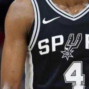 在刚刚结束的NBA总决赛第四场比赛的较量中，圣安东尼奥马刺队在一度领先29分，第