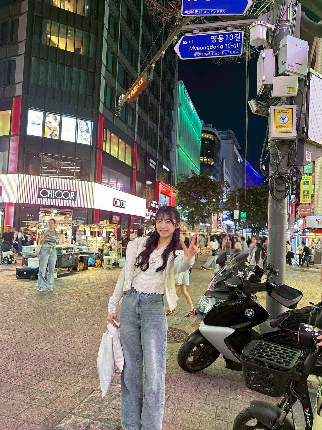 【图片】AKB48秋山由奈八木爱月 ┈┈┈┈••✼♡✼••┈┈┈┈⁡Yuna 和