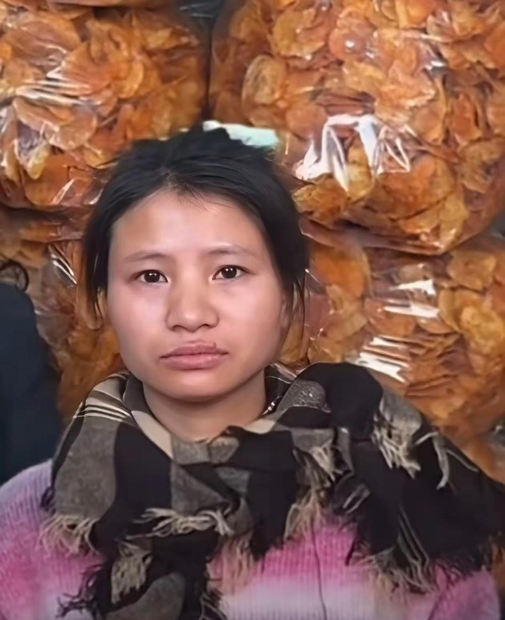 搞不懂这些网红，都割了那么多韭菜了，怎么还总哭穷，装可怜！现在百分之九十以上靠卖