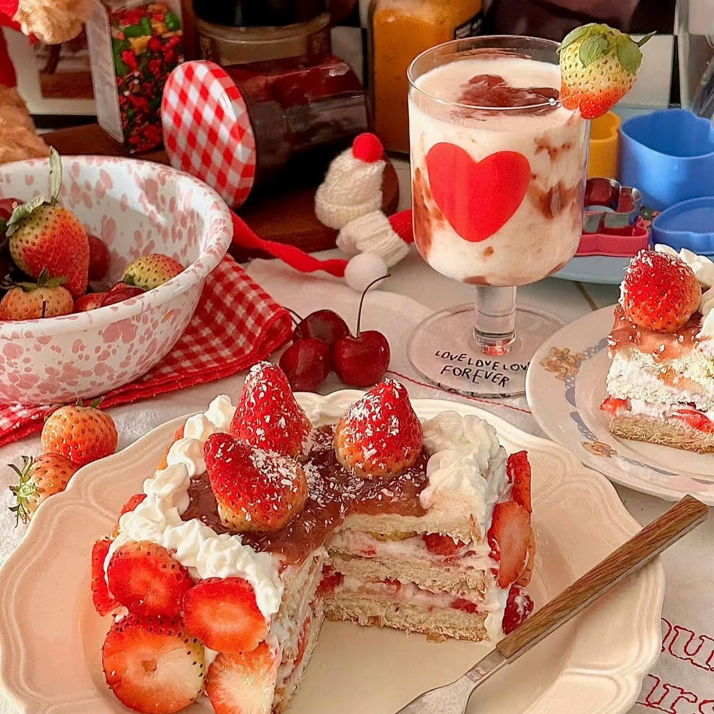 草莓系朋友圈背景图推荐🍓🍰٩(ˊvˋ*)و朋友圈背景图背景图
