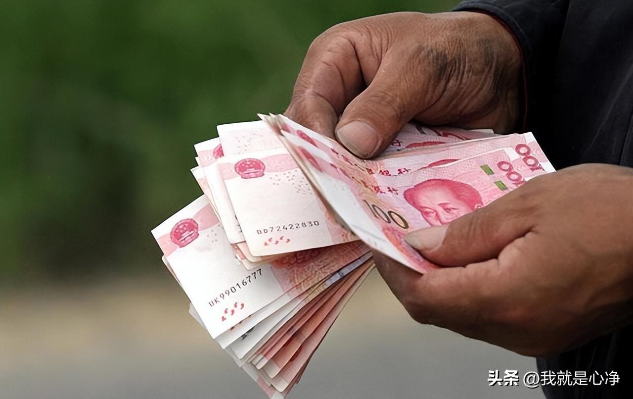 大家没事少信网上的毒鸡汤，什么千万亿万的，那些很多都是洗脑的文案，在咱们国家赚钱