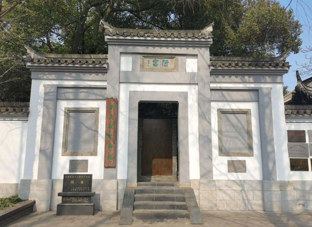 我也想问：何陋之有[费解][费解][费解] ​​​
