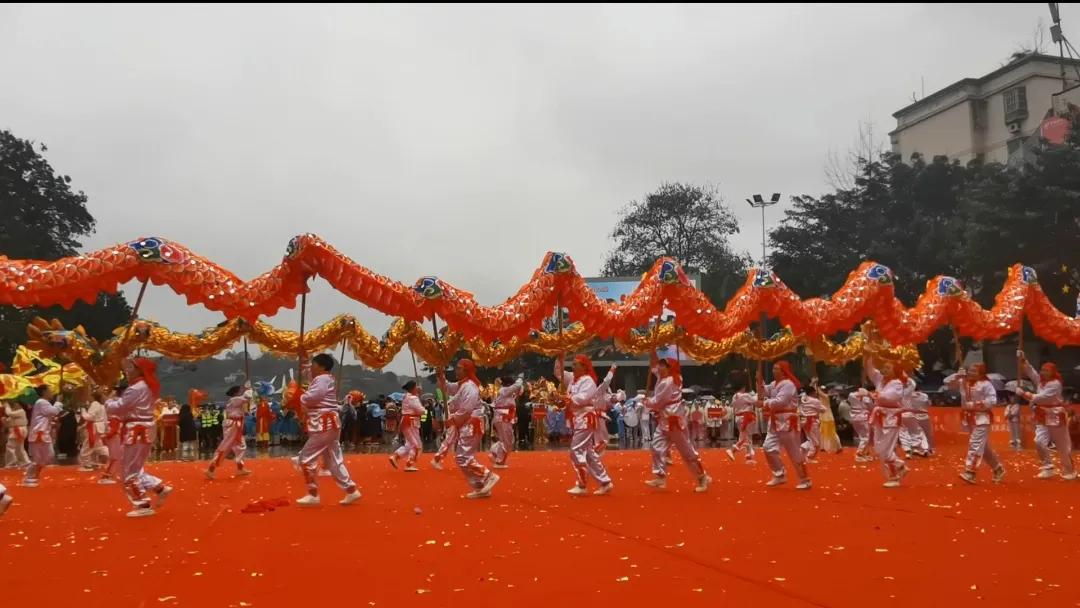 分享家乡的春节习俗 正月十五，白沙闹元宵！新岁圆月，千里同明福满元夕，万象升平。