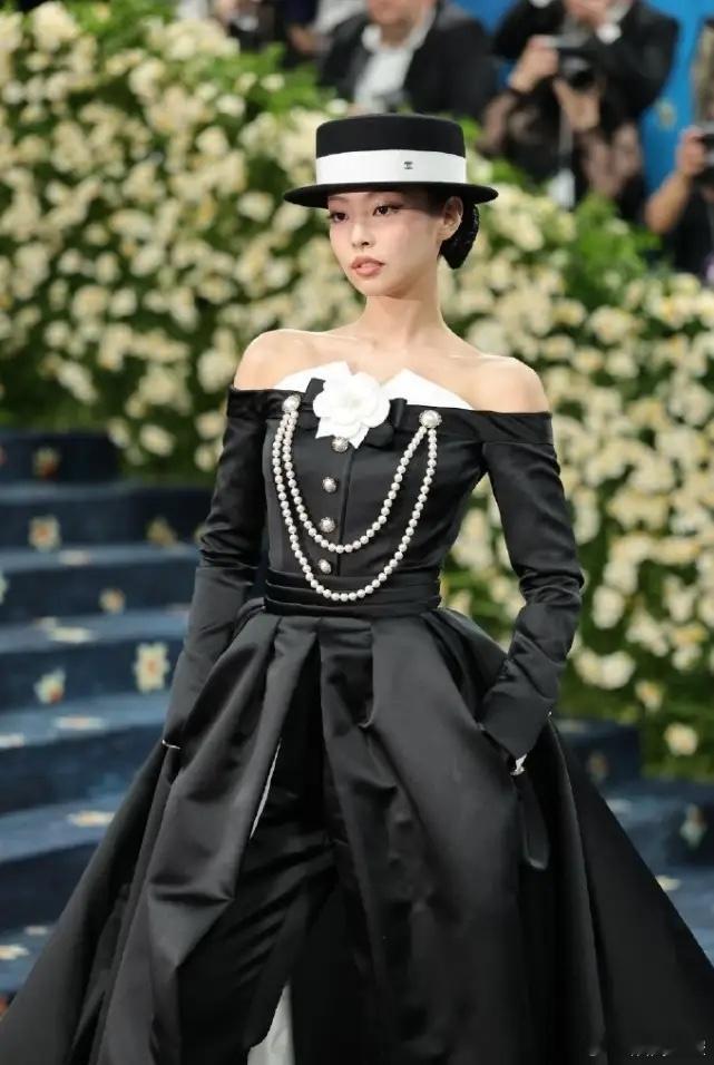 Jennie即将四登Met Gala！内娱连个三登明星都找不出来，蔡徐坤也才刚刚