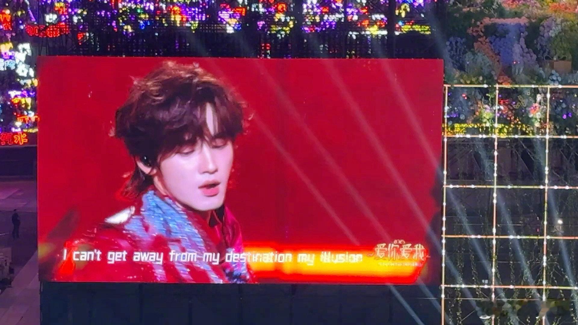 我的妈耶！！宋亚轩这孩子式蛇变的吧