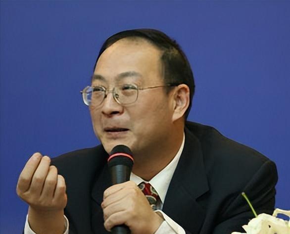 金灿荣“政委”表示：如果日本胆敢武力介入台海，没说的，揍它！话说最近台海那边风声