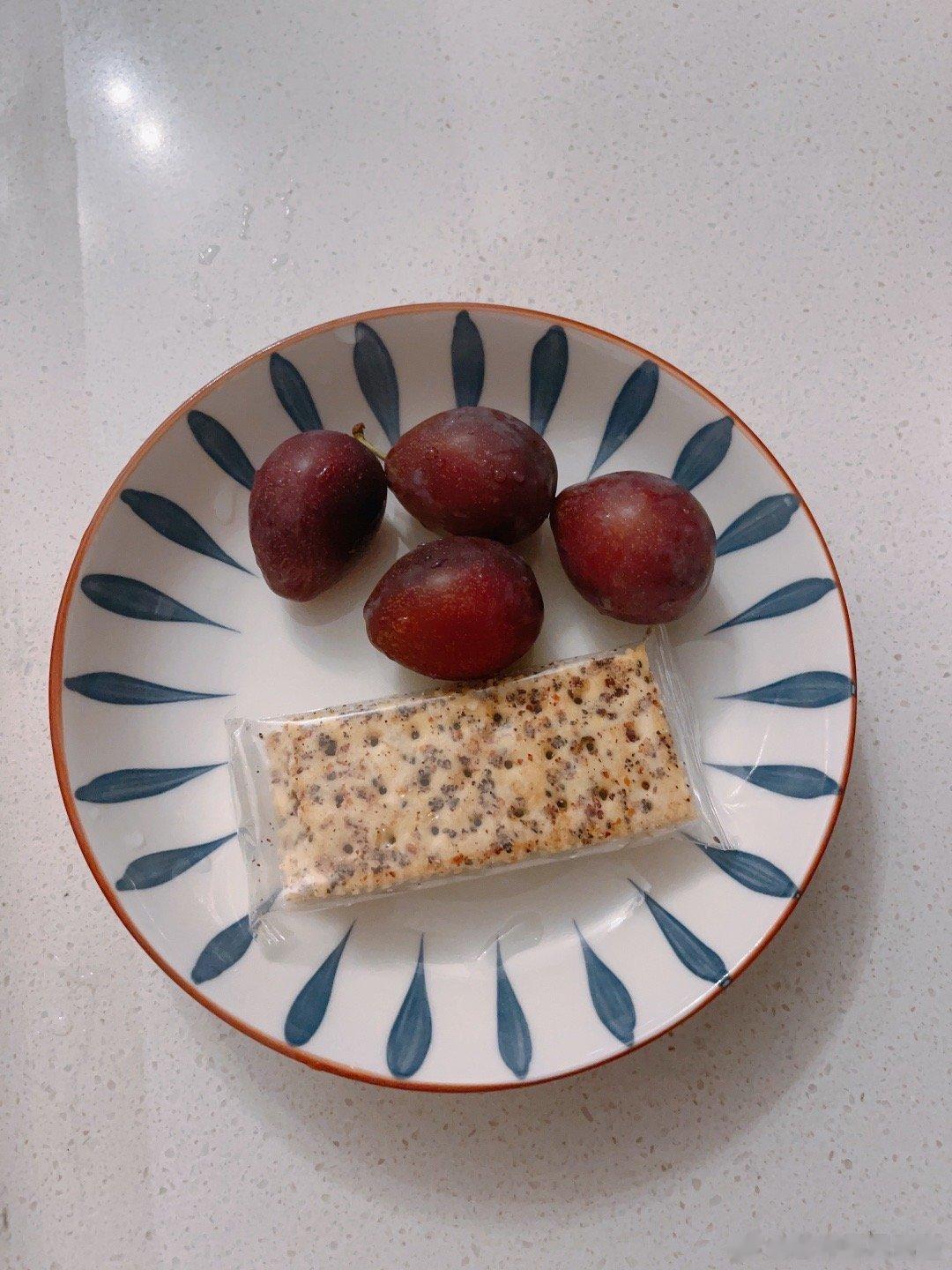 #适合便秘人群吃的水果找到了##这个问题吃什么##健康食验计划# 便秘就吃这两种