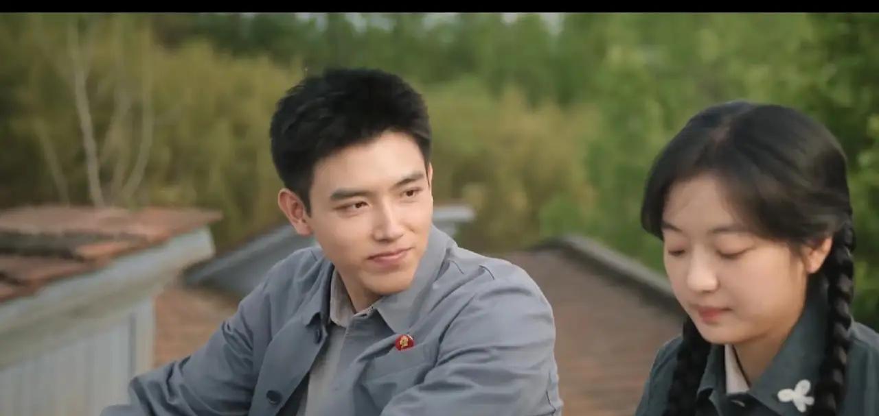 《纯真年代的爱情》最新剧情看得人拳头都硬了！方穆扬把大学名额让给凌漪那幕，当初觉