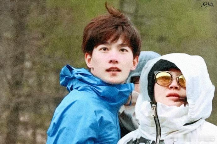 杨洋最佳赏味期在花少2杨洋花少2完全青春男大综艺镜头捕捉原生气质，杨洋最佳赏味期