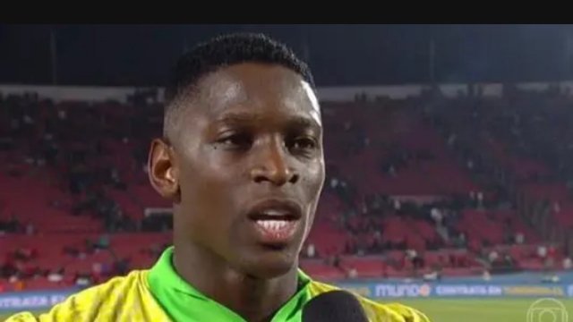 今天凌晨，巴西在世预赛南美区第9轮的比赛中客场2-1逆转战胜智利，赛后两位进球功