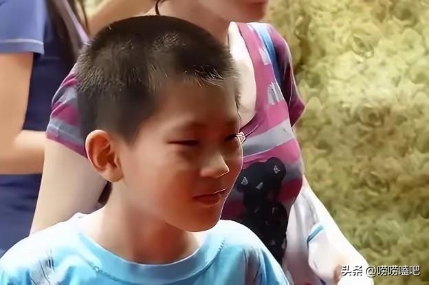 “国家的一大损失！”2000年山东惊现神童，两天读完小学，10岁参加高考斩获56