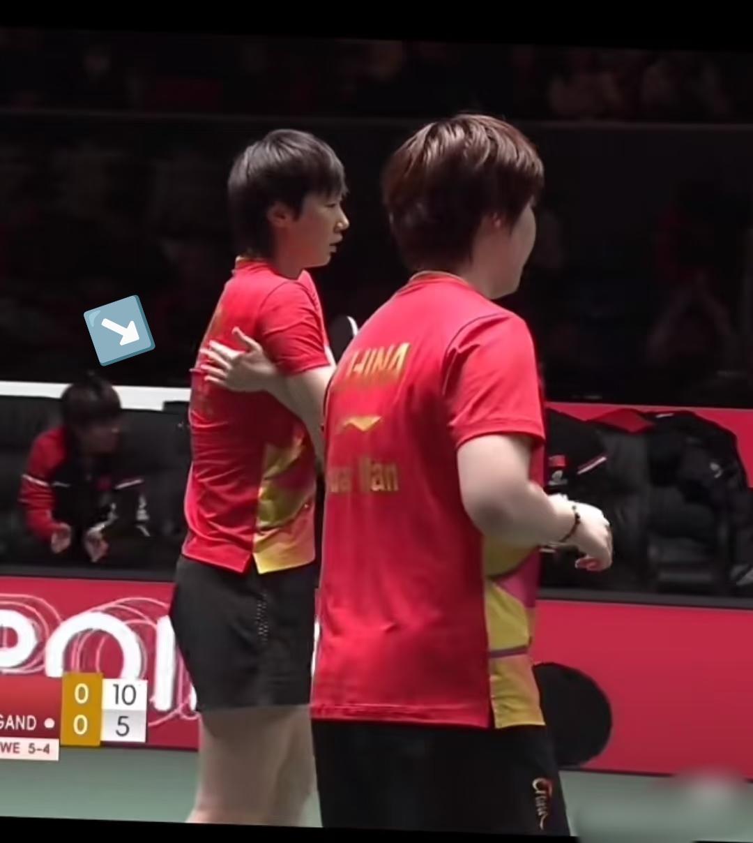 王曼昱是真能挺啊！

刚刚成都混团比赛上中国对阵瑞典队的比赛中，第四场女双又上场