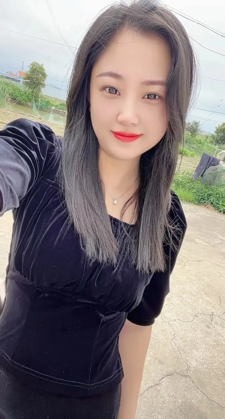 成年人的世界：酒多红了脸，话多红了眼